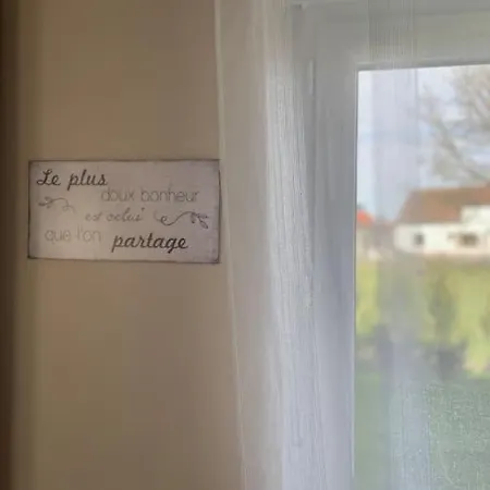Maison Familiale, Emplacement Ideal Holiday home Aigneville