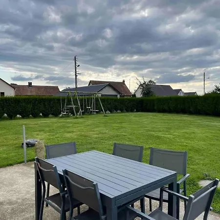 Holiday home Maison Familiale, Emplacement Ideal Aigneville